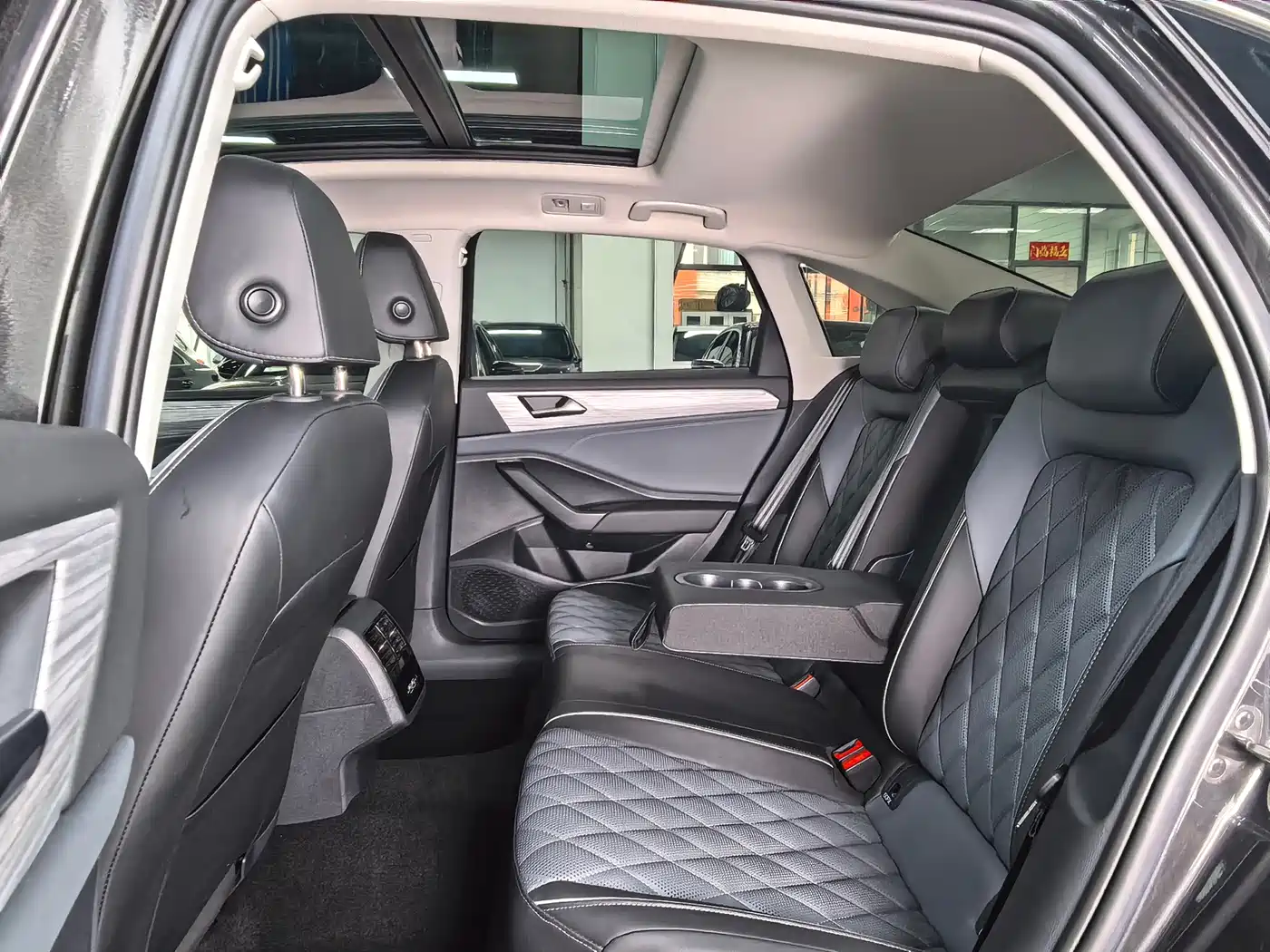 Volkswagen Sagitar 2023 Model Year 280TSI DSG Surpass Edition