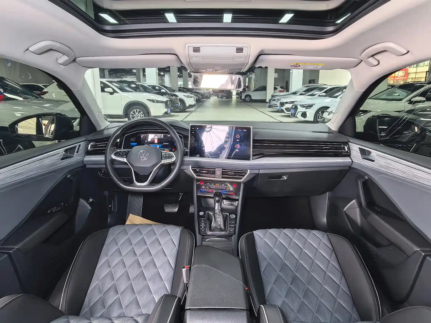Volkswagen Sagitar 2023 Model Year 280TSI DSG Surpass Edition