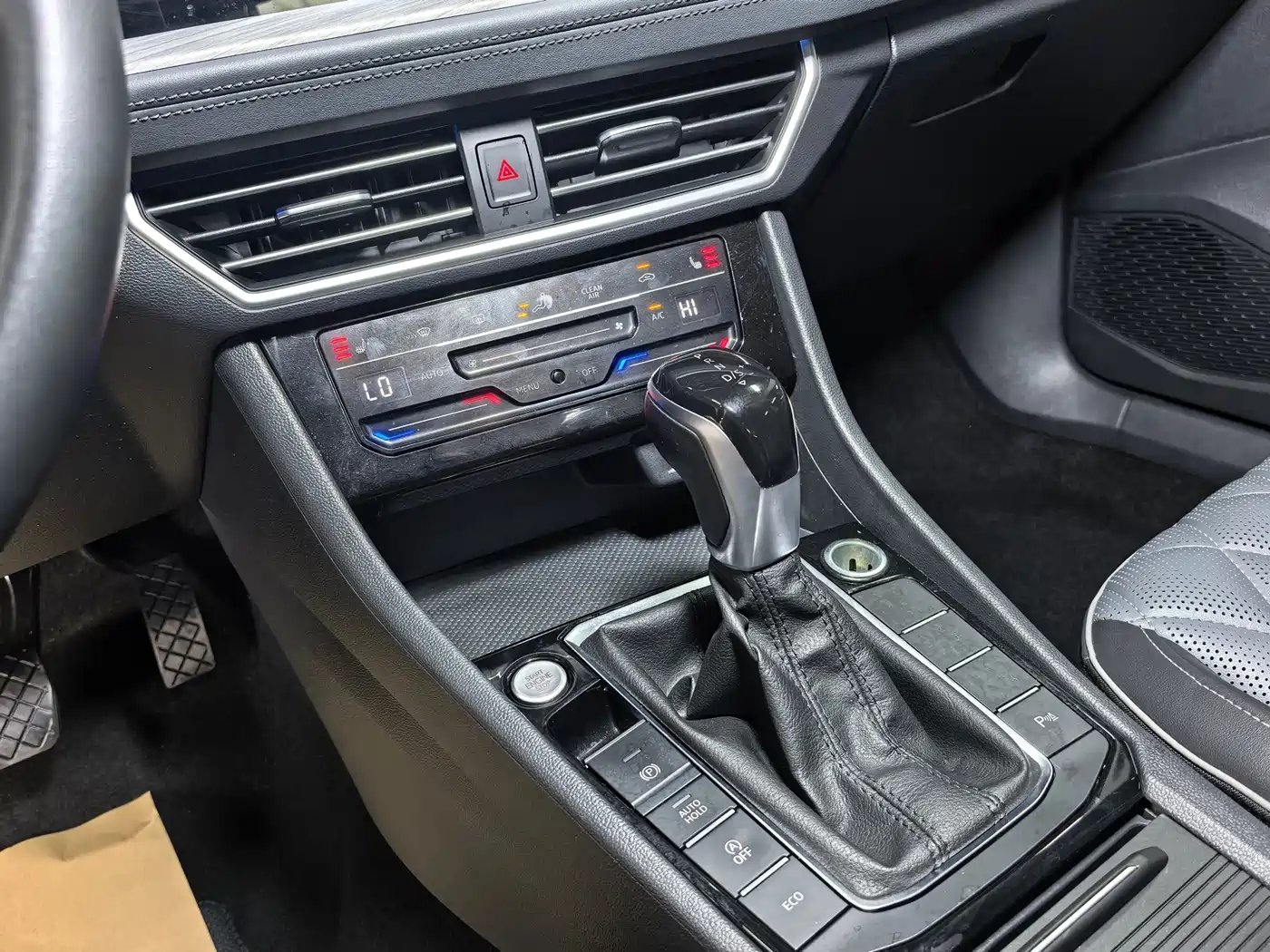 Volkswagen Sagitar 2023 Model Year 280TSI DSG Surpass Edition