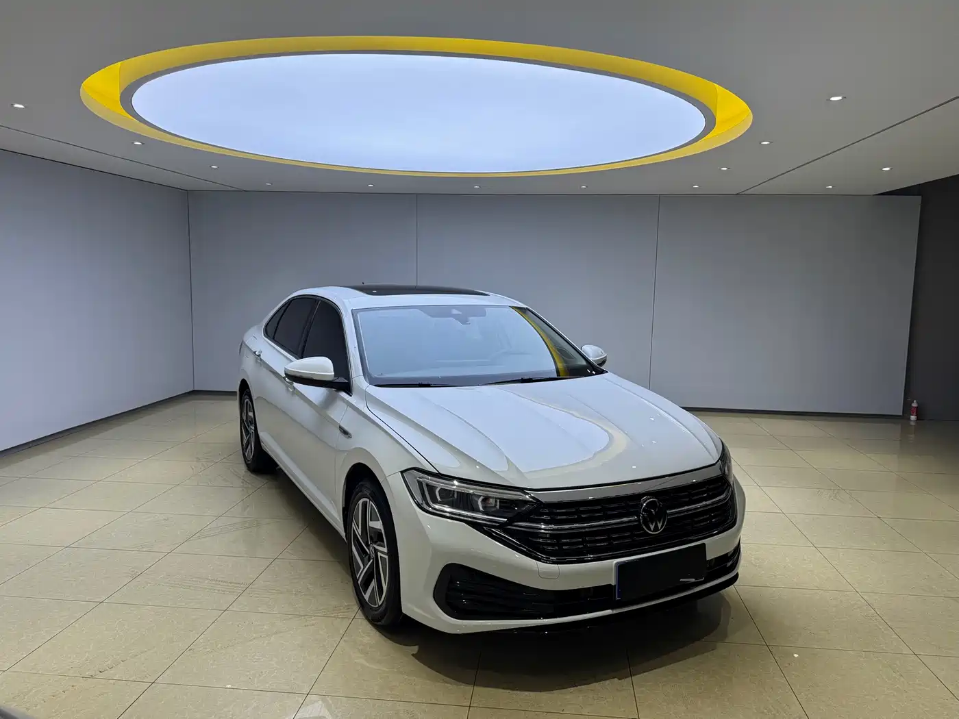 Volkswagen Sagitar 2023 Model Year 280TSI DSG Surpass Edition