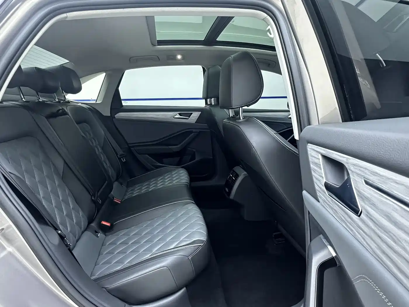 Volkswagen Sagitar 2023 280TSI DSG Beyond Lite