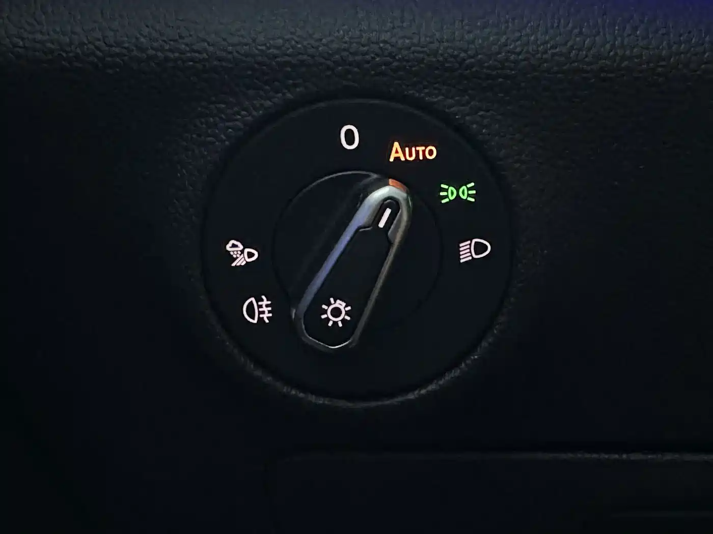 Volkswagen Sagitar 2023 280TSI DSG Beyond Lite