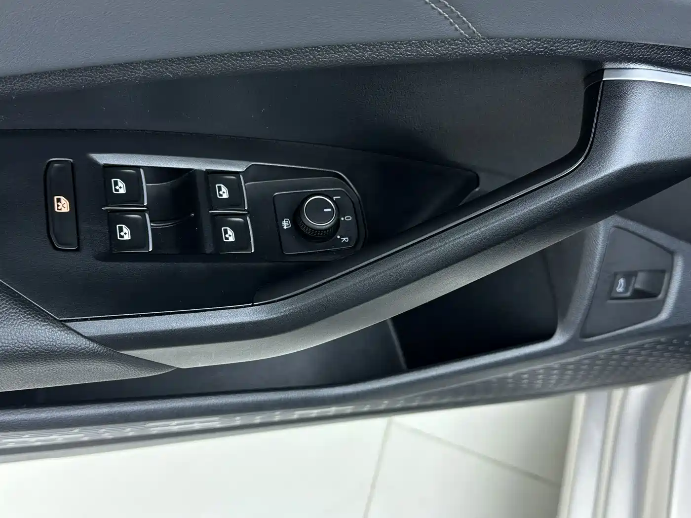 Volkswagen Sagitar 2023 280TSI DSG Beyond Lite