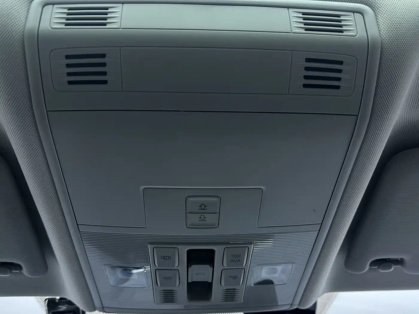 Volkswagen Sagitar 2023 280TSI DSG Beyond Lite