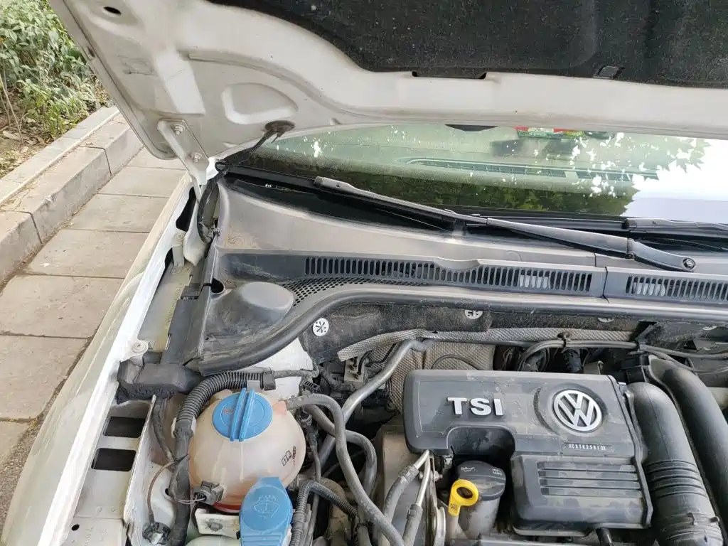 Volkswagen Sagitar 2015 230TSI Automatic Luxury