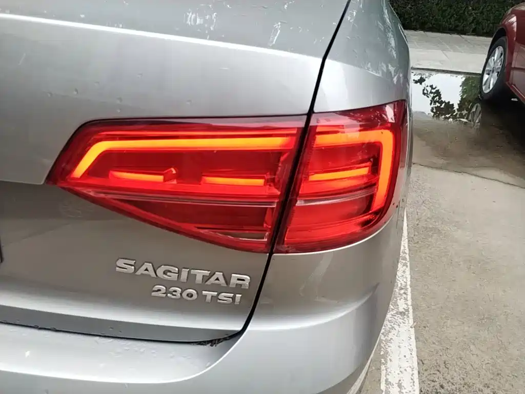 Volkswagen Sagitar 2017 230TSI Automatic Comfort