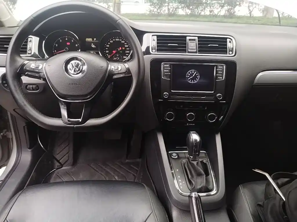 Volkswagen Sagitar 2017 230TSI Automatic Comfort