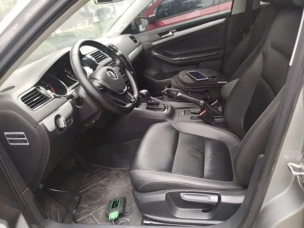 Volkswagen Sagitar 2017 230TSI Automatic Comfort