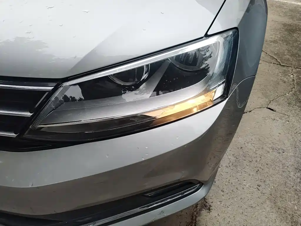 Volkswagen Sagitar 2017 230TSI Automatic Comfort