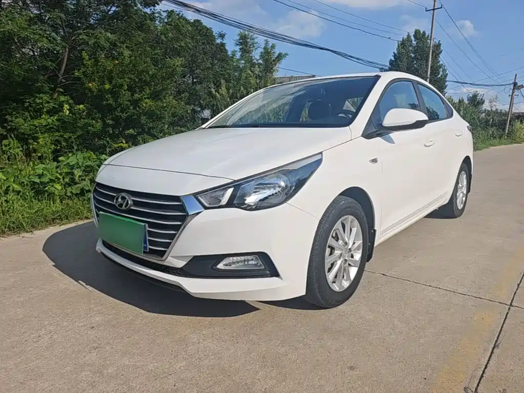 Hyundai Hyundai Verna 2016 1.4L Automatic Cool Edition GLS