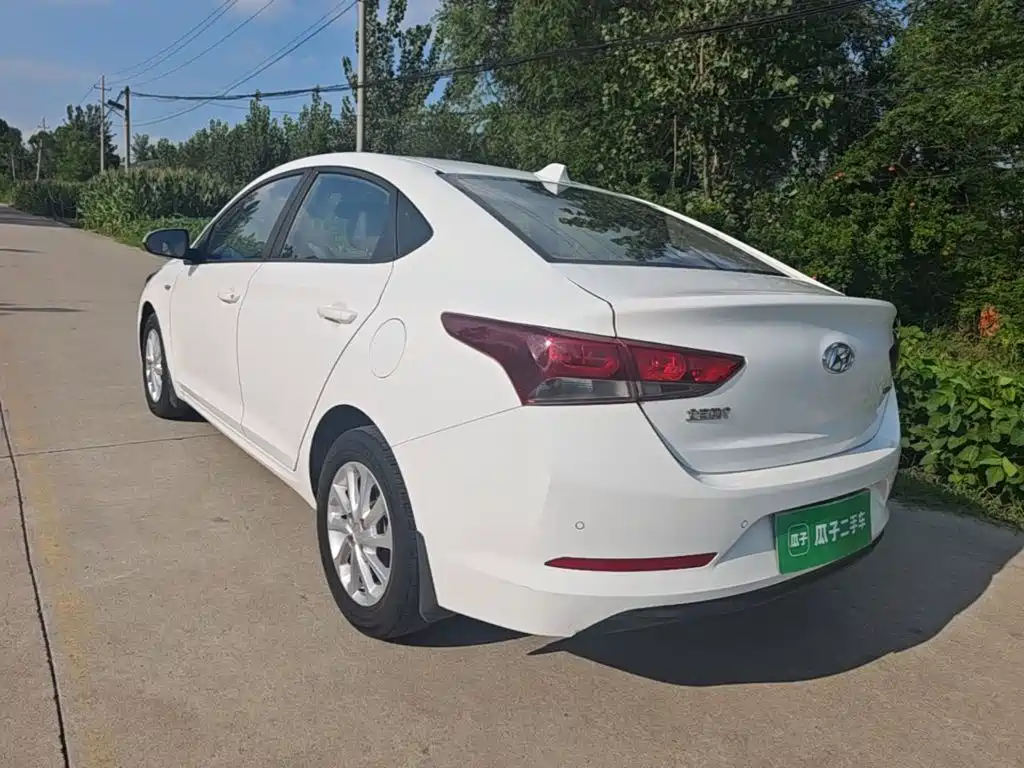 Hyundai Hyundai Verna 2016 1.4L Automatic Cool Edition GLS