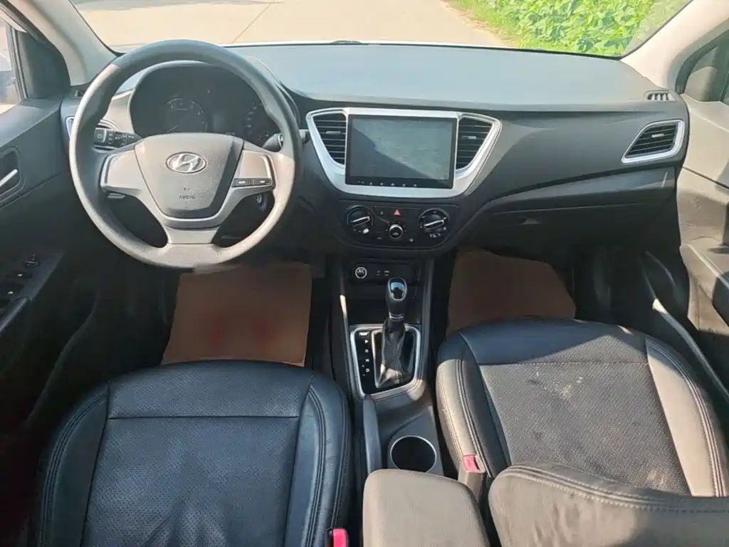 Hyundai Hyundai Verna 2016 1.4L Automatic Cool Edition GLS
