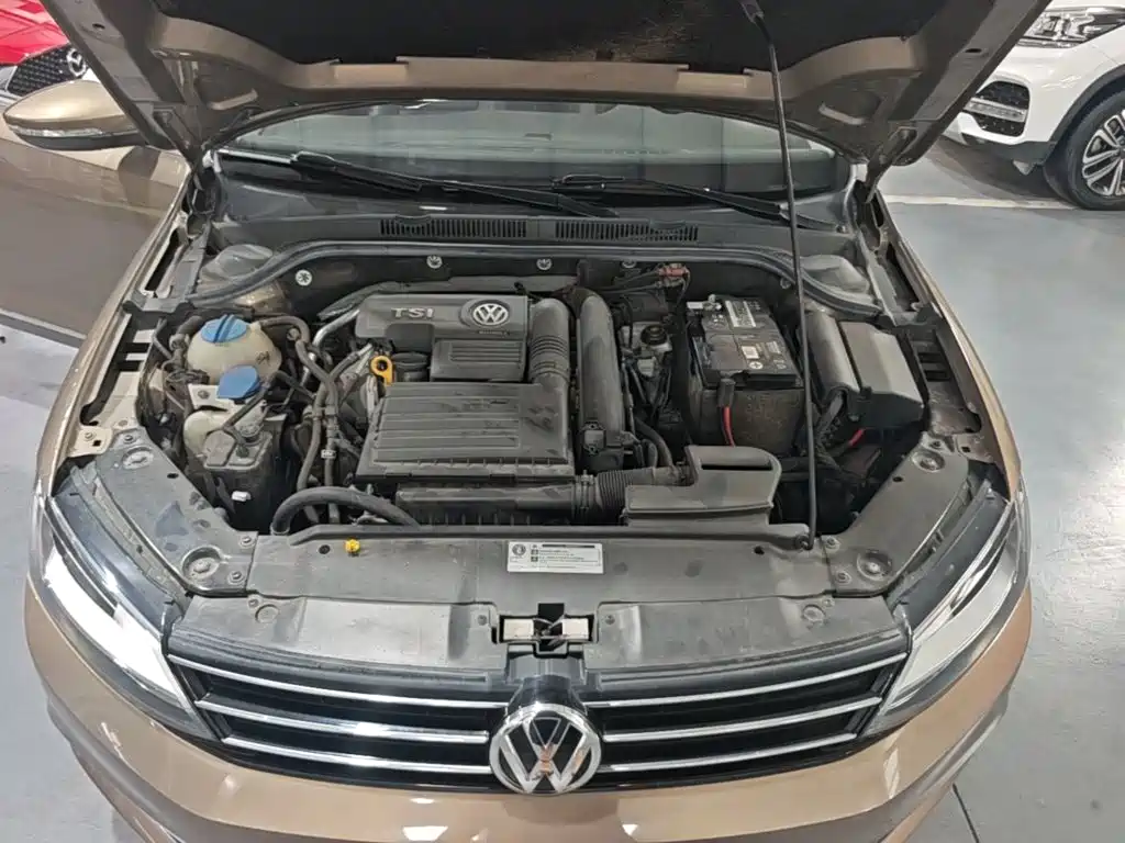 Volkswagen Sagitar 2018 180TSI DSG Premium Edition