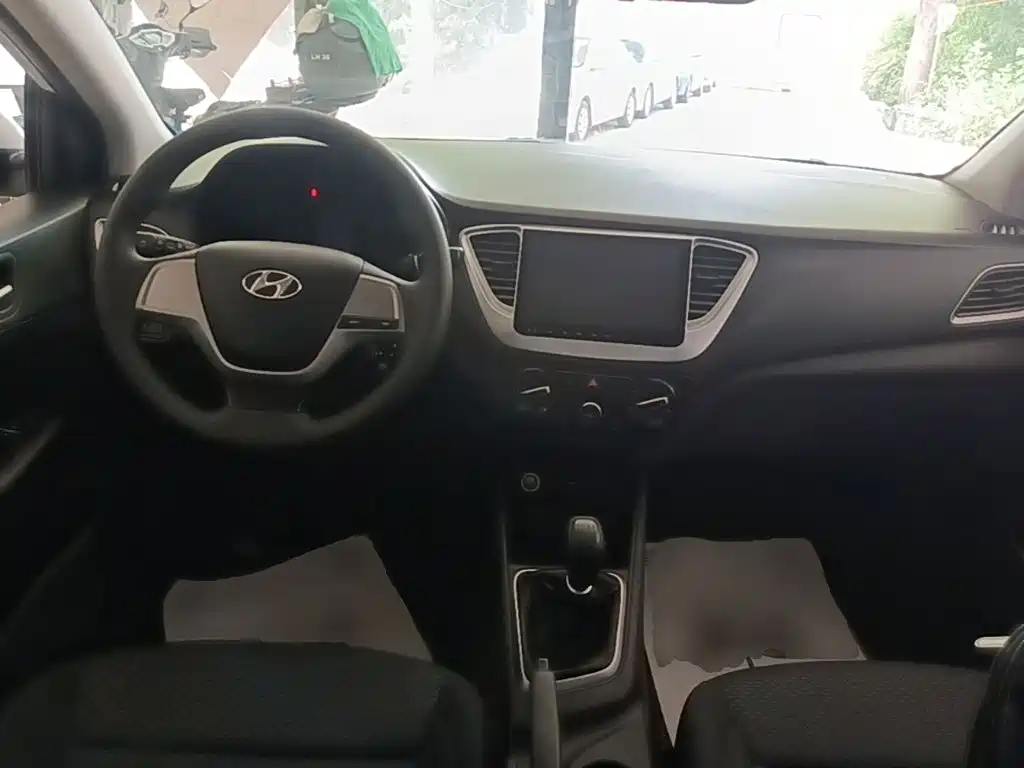 Hyundai Hyundai Verna 2016 1.4L Manual Cool Edition GLS