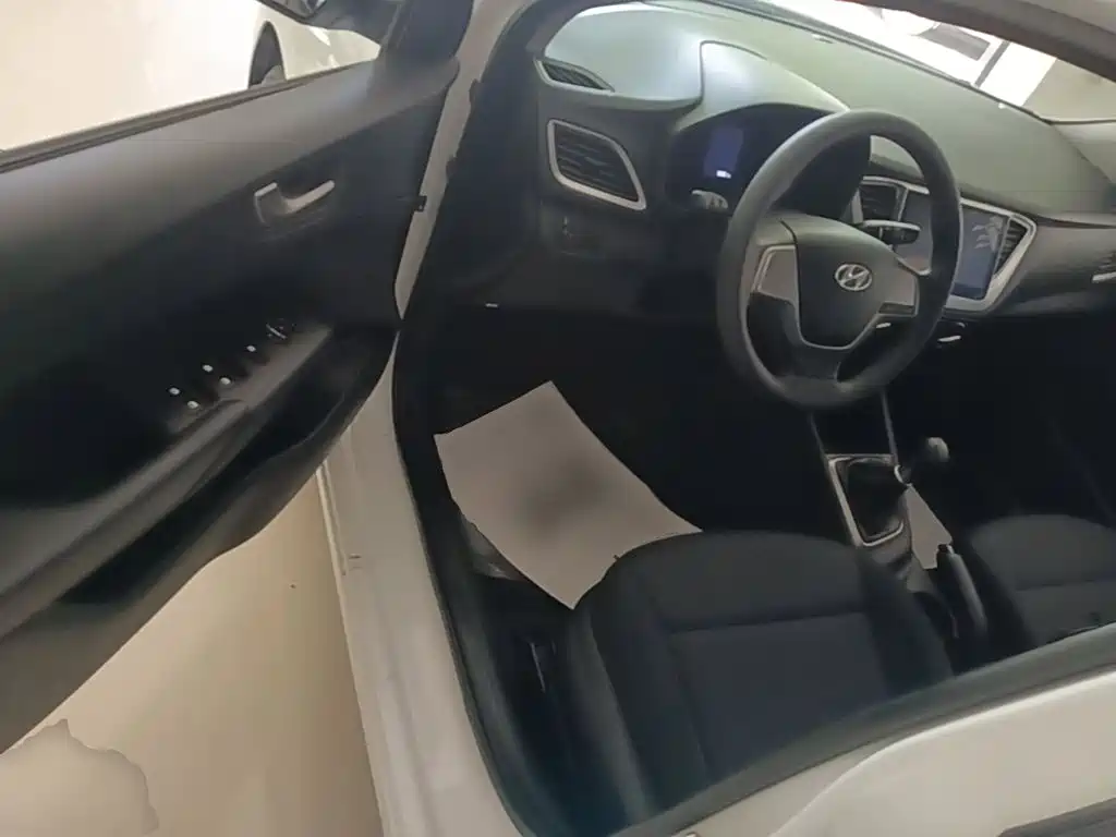 Hyundai Hyundai Verna 2016 1.4L Manual Cool Edition GLS