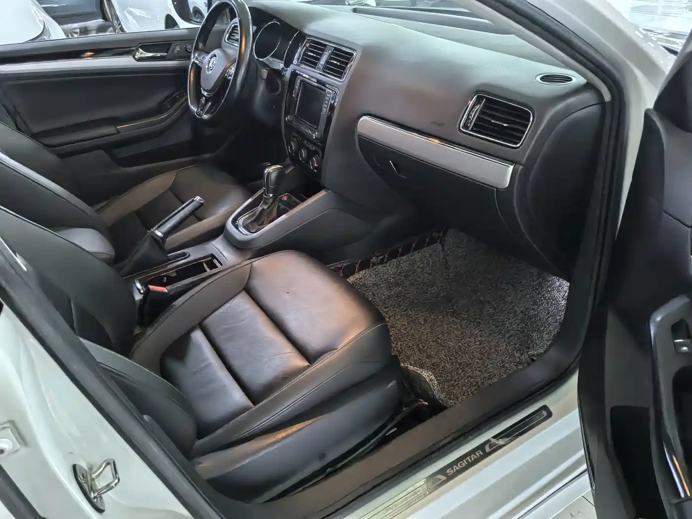 Volkswagen Sagitar 2018 280TSI DSG Spark Edition