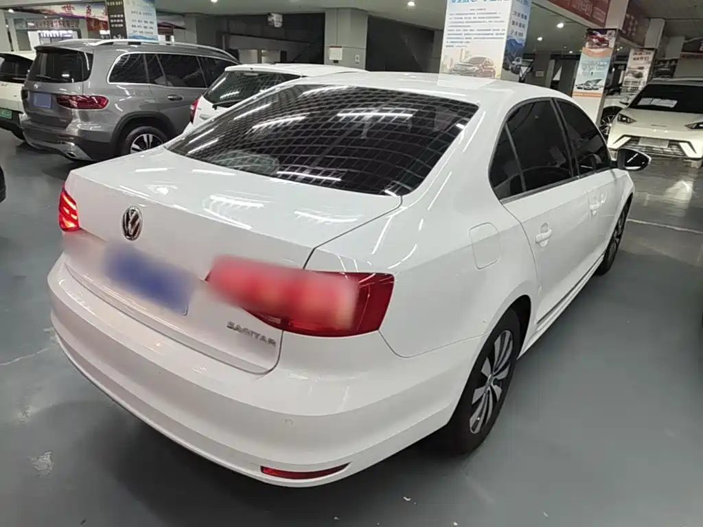 Volkswagen Sagitar 2018 180TSI DSG Premium Edition