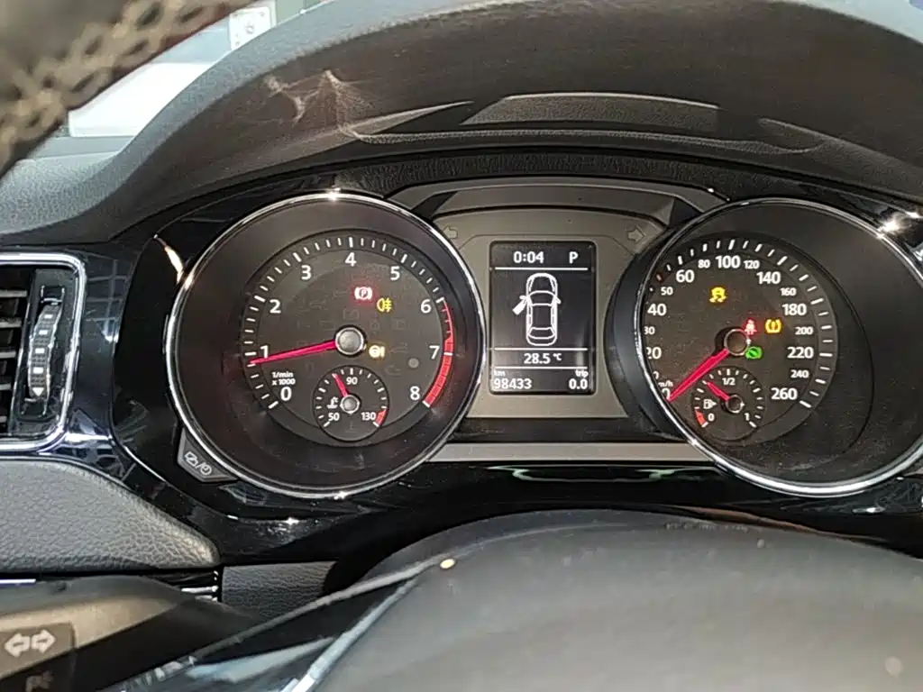 Volkswagen Sagitar 2018 180TSI DSG Premium Edition