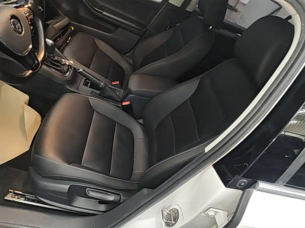 Volkswagen Sagitar 2018 180TSI DSG Premium Edition