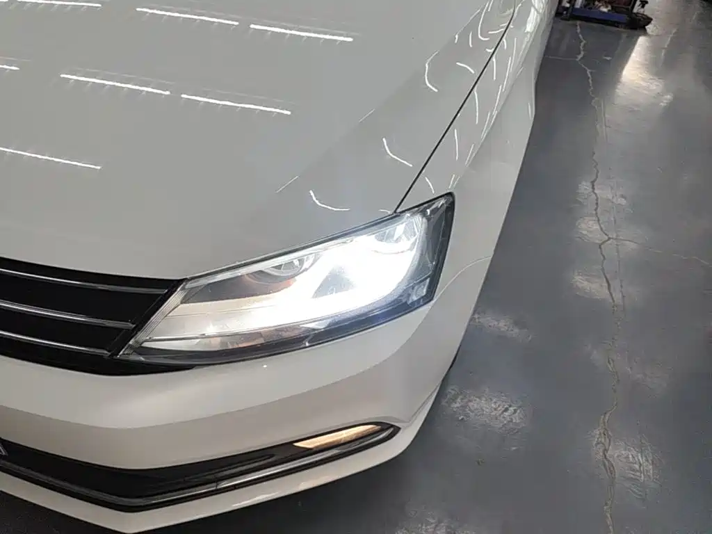 Volkswagen Sagitar 2018 180TSI DSG Premium Edition