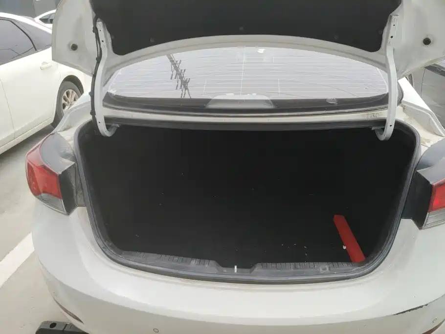 Hyundai Langdong 2016 1.6L Automatic Premium Edition