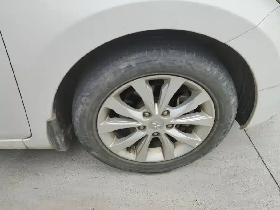 Hyundai Langdong 2016 1.6L Automatic Premium Edition
