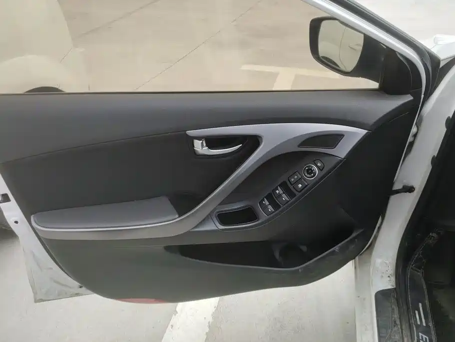 Hyundai Langdong 2016 1.6L Automatic Premium Edition
