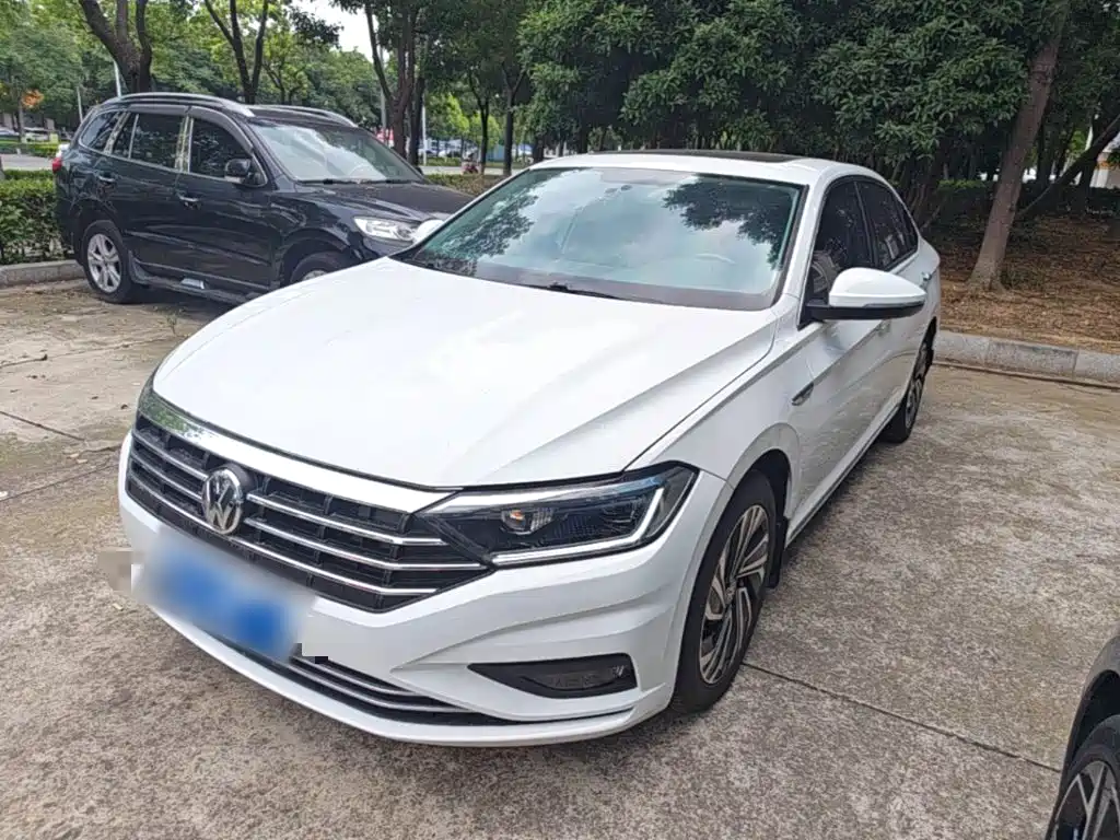 Volkswagen Sagitar 2021 200TSI DSG Surpassing Edition