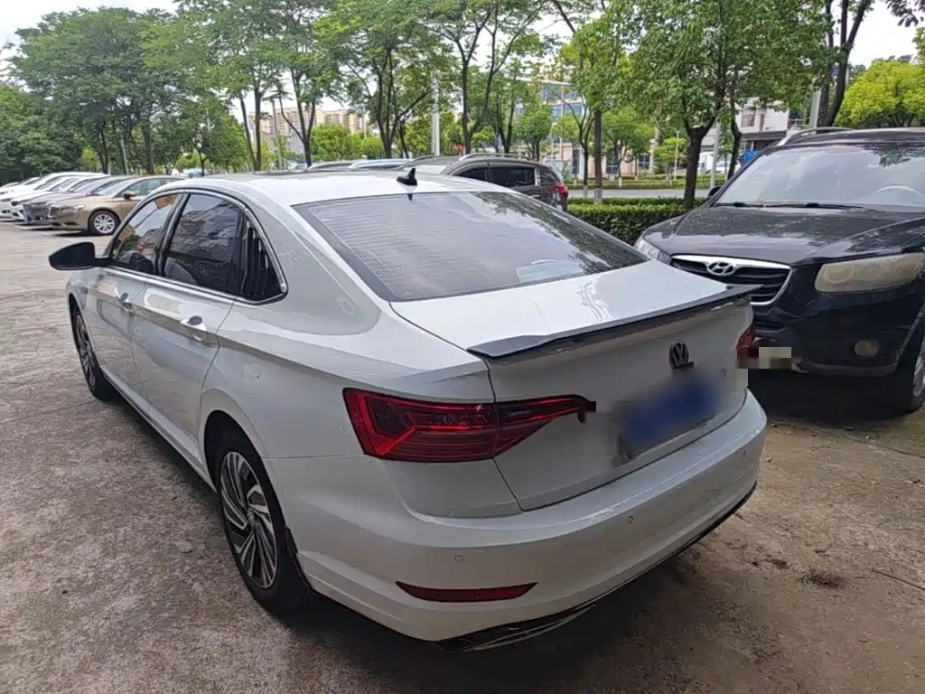 Volkswagen Sagitar 2021 200TSI DSG Surpassing Edition