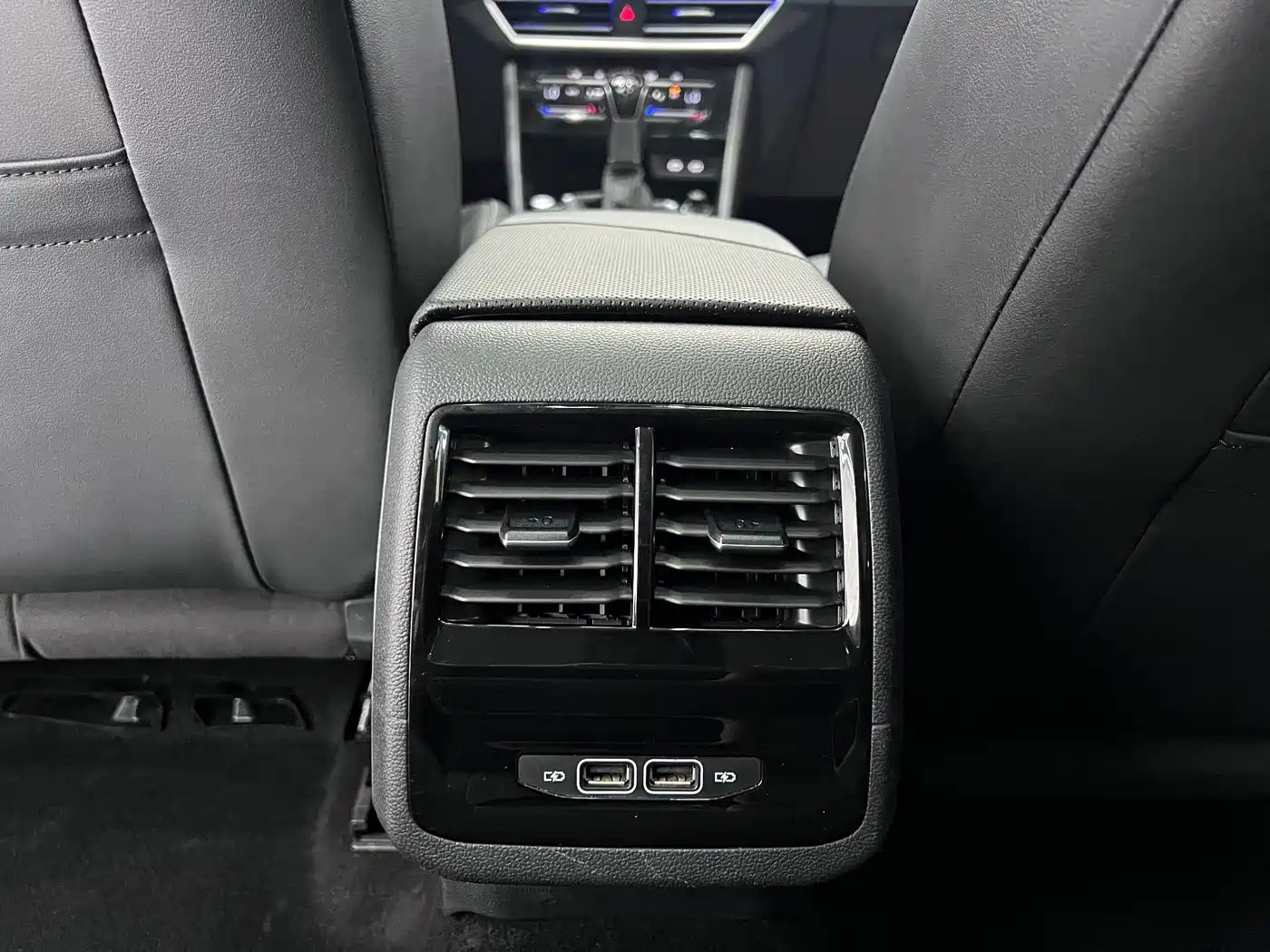 Volkswagen Sagitar 2023 280TSI DSG Surpass Plus Edition