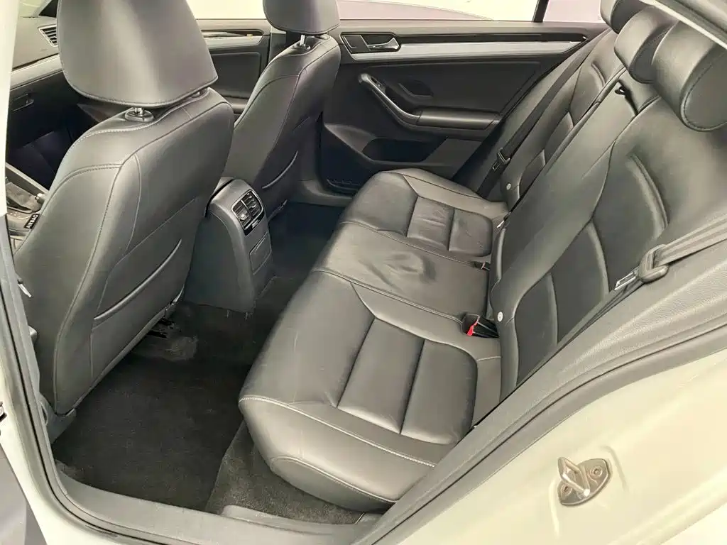 Volkswagen Sagitar 2018 280TSI DSG Comfort