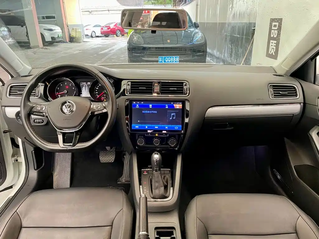 Volkswagen Sagitar 2018 280TSI DSG Comfort