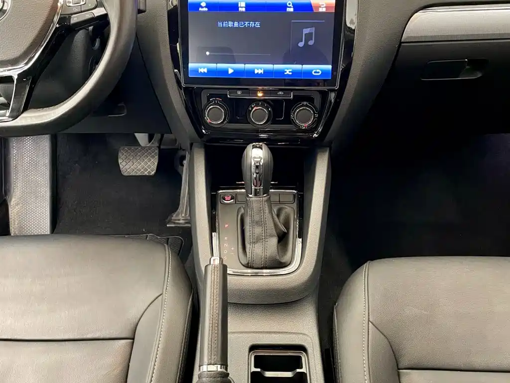 Volkswagen Sagitar 2018 280TSI DSG Comfort