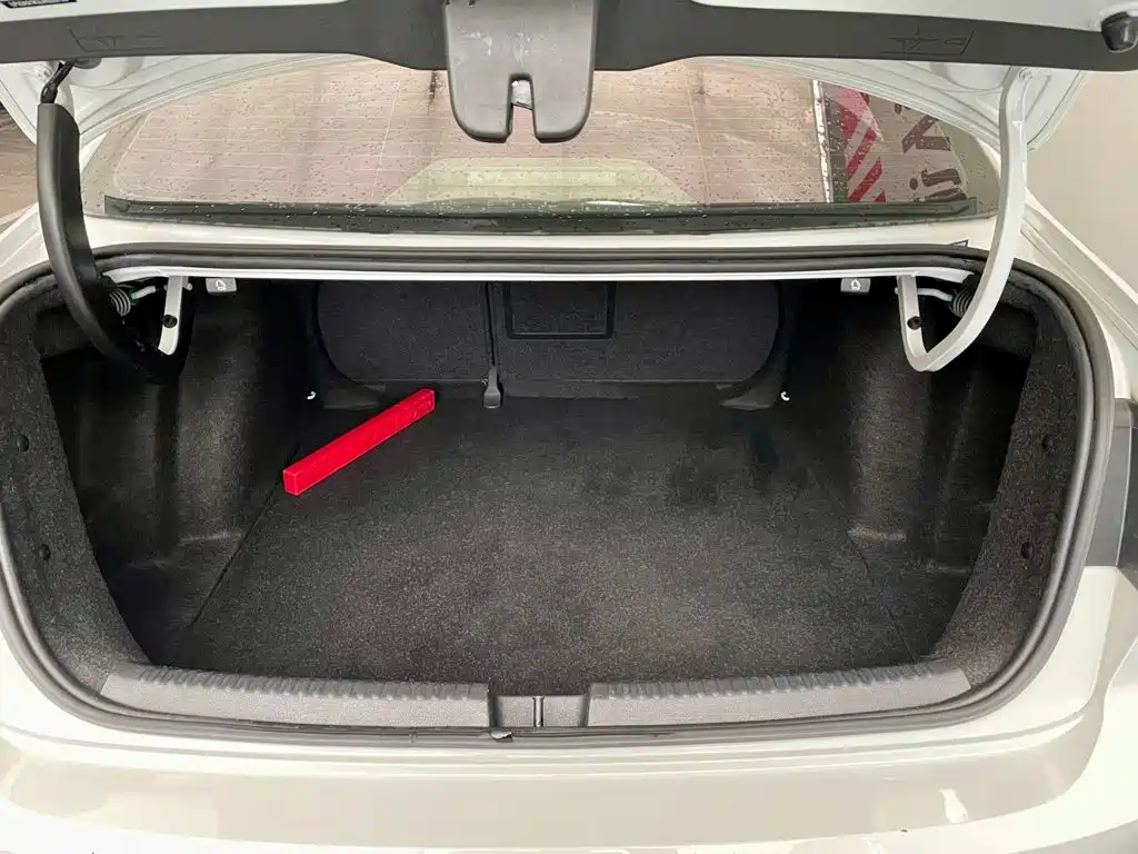 Volkswagen Sagitar 2018 280TSI DSG Comfort